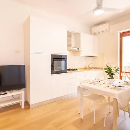 65a - Al Mare Con Aria Condizionata Апартаменты *